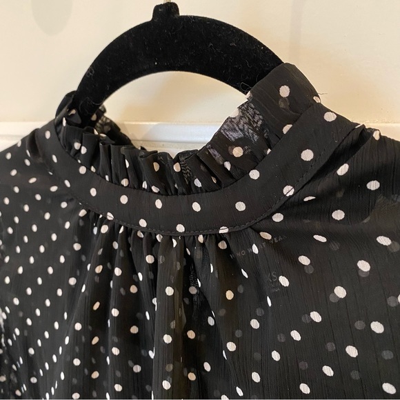 Who What Wear women’s sleeveless sheer blouse with ruffle collar  size XS - Picture 5 of 9